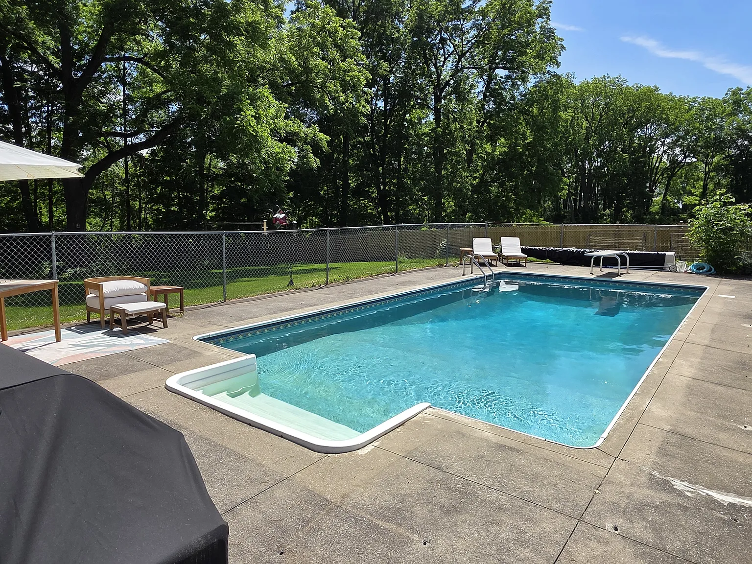 3 bed, 2530 sqft, $3,400 — Photo 3