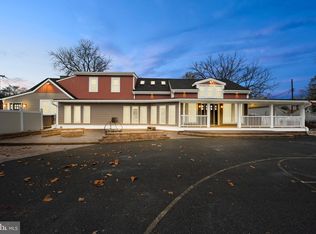 819 Kings Ln, Bensalem, PA 19020