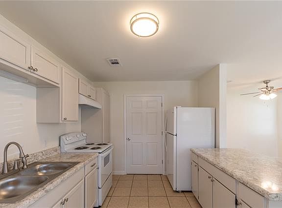 4th image of 106 Mallard Dr #A