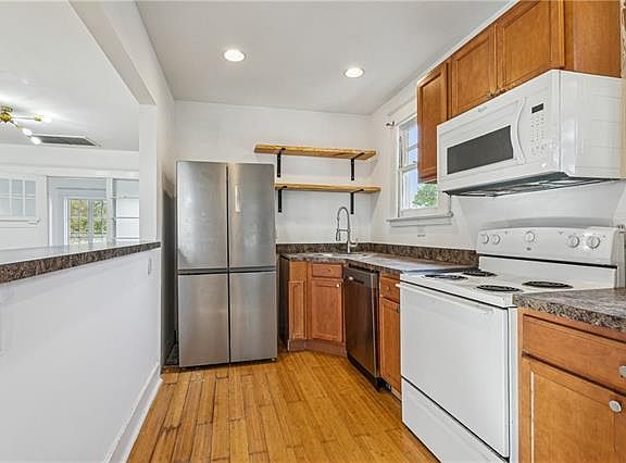 4th image of 2236 S Gayoso St
