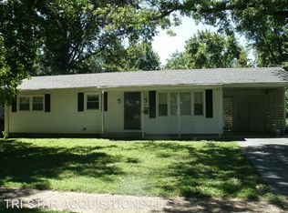 49 Wayside Dr, Saint Louis, MO