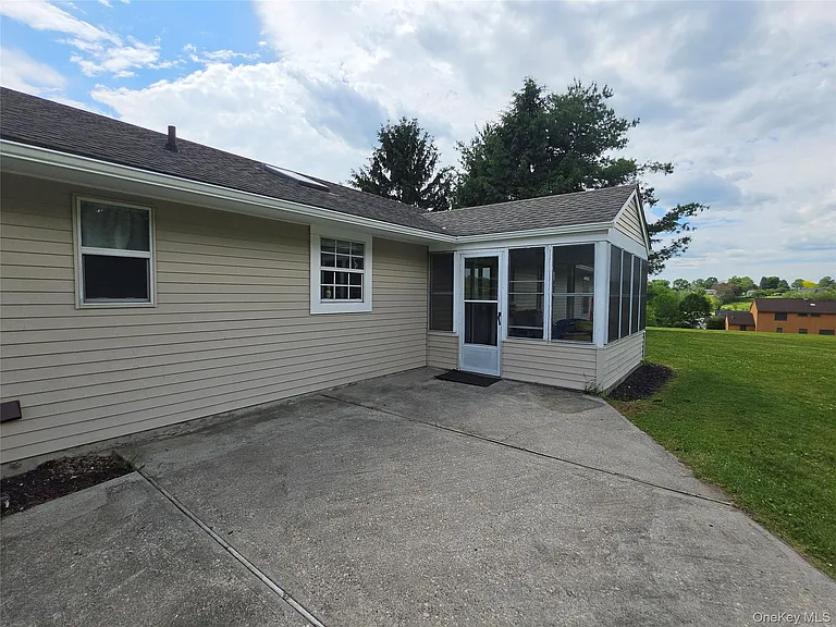 30 Shore Blvd — Photo 32