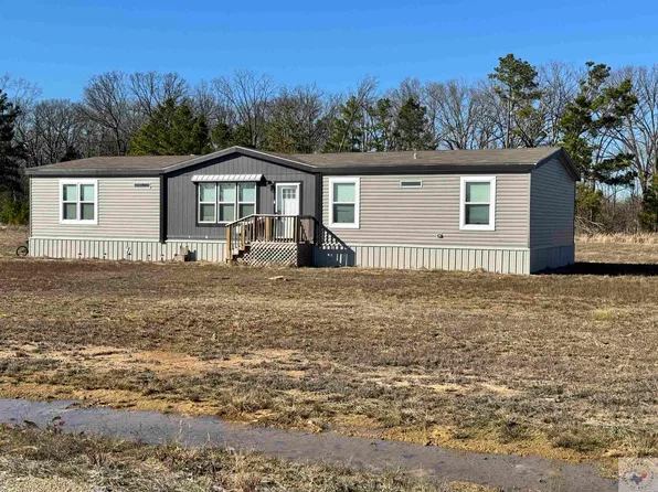 30 Barkman Bnd, Hooks, TX 75561