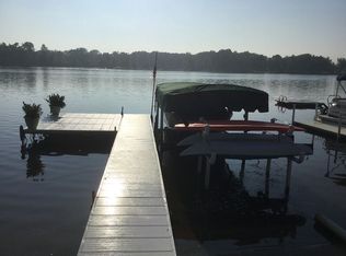 420 Ln 275 Turkey Lk, Hudson, IN 46747