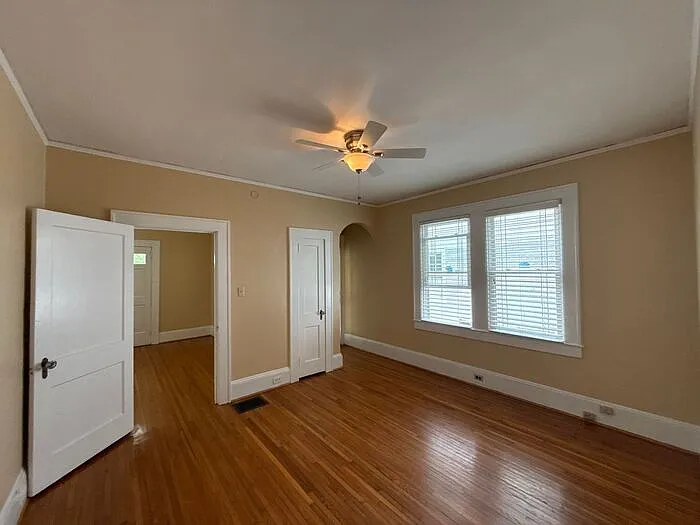 420 N Laurel Ave — Photo 10