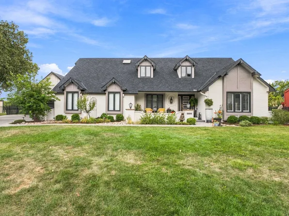 2448 N Greenleaf Ct, Wichita, KS 67226