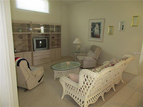 5th image of 2222 E Village Cir