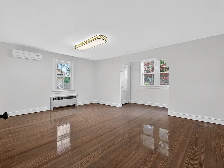 135 Rockwood Pl — Photo 21