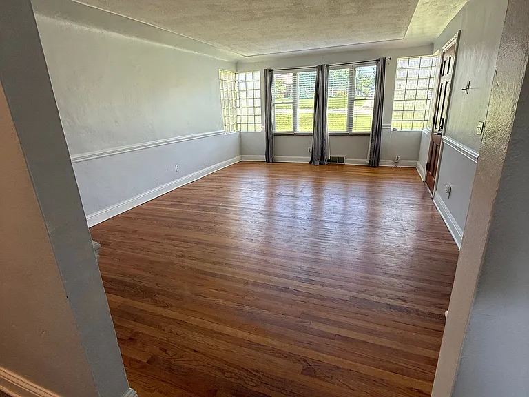 3325 N Bend Rd #1 — Photo 5