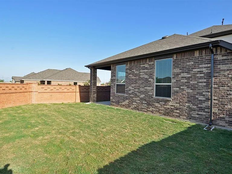 23839 Villa Lisa Dr — Photo 34