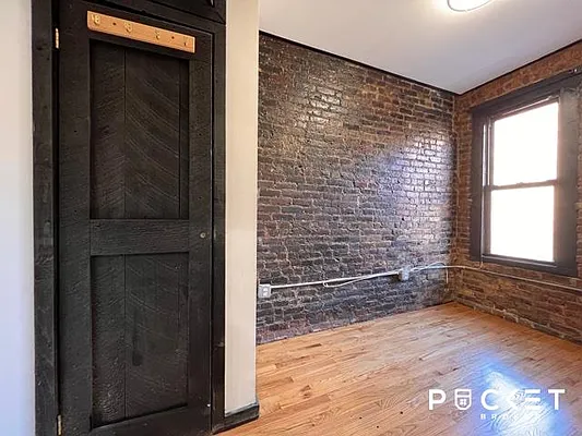 Rented by PocketBroker Inc | media 15