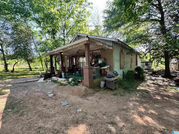 1131 13th Ave N, Bessemer, AL 35020