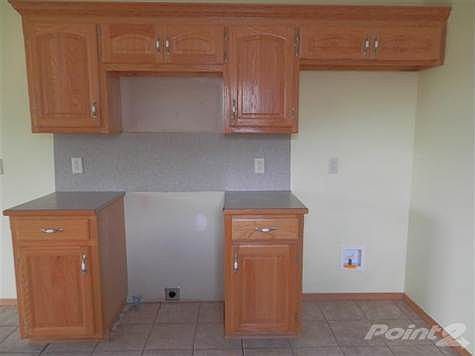 5th image of 710 Shelley St