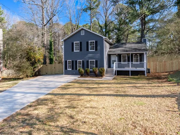 495 Radio Ct, Lawrenceville, GA 30046