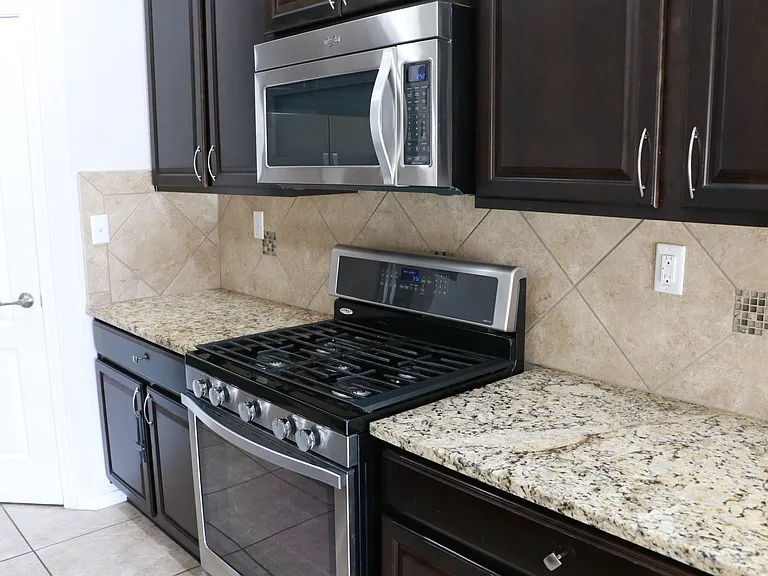 9631 Andesite Dr NW — Photo 5