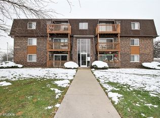 19330 S Wolf Rd APT 4, Mokena, IL 60448
