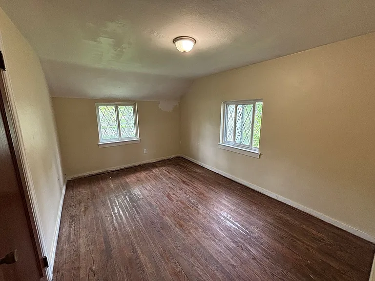 3005 Laketon Rd — Photo 22