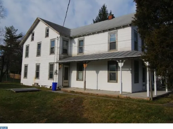 132 Old West Penn Ave, Wernersville, PA 19565