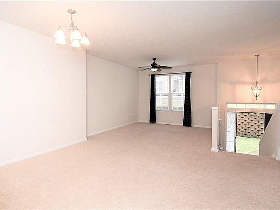 5th image of 323 Blair Dr