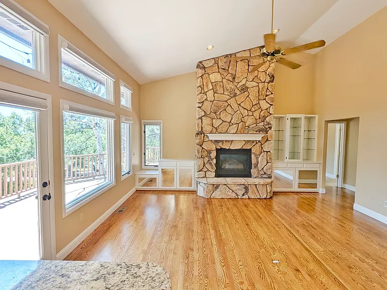 1291 Meadowlake Way — Photo 12