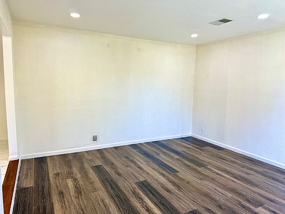 4th image of 609 Giraudo Dr