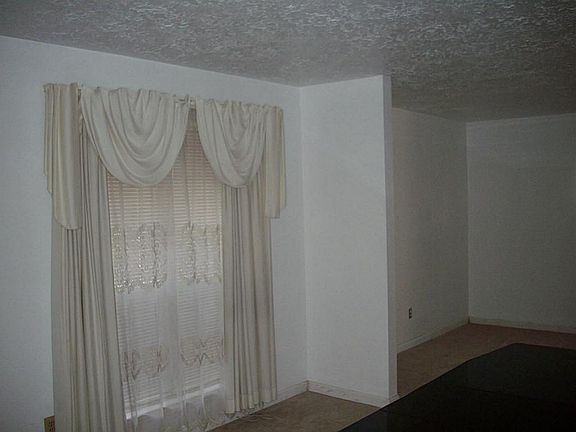 4th image of 11955 Guadalupe River Dr
