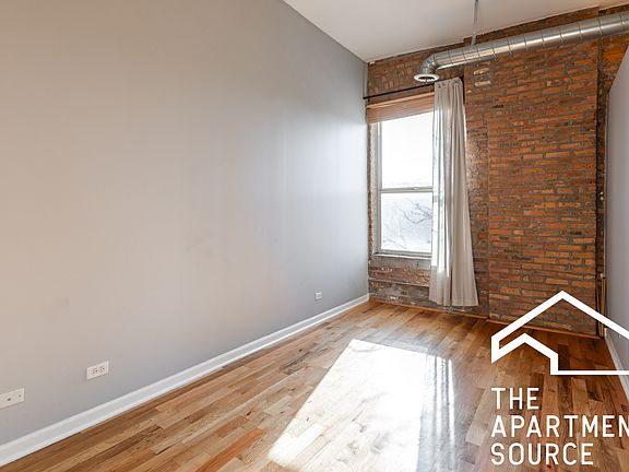 4th image of 1822 S Bishop St APT 205