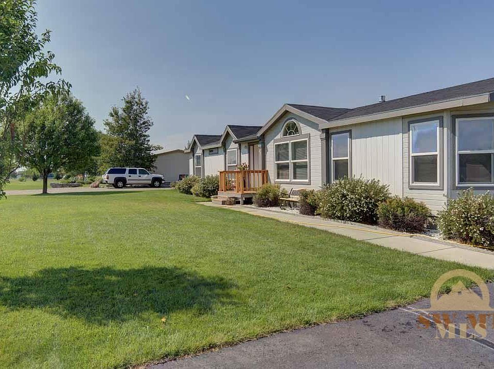 1st image of 215 Angus Dr