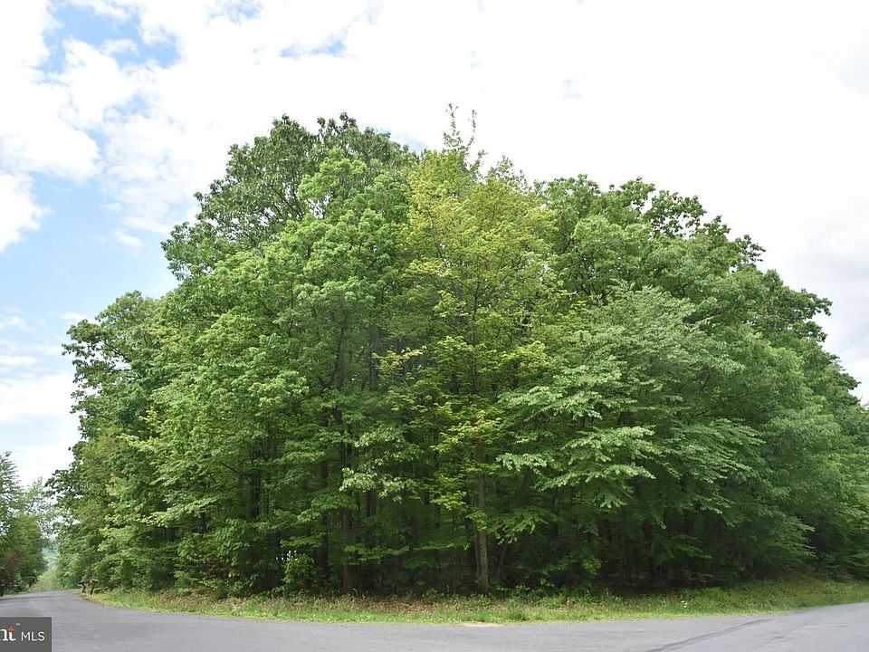 1st image of 1793 Running Deer Dr
