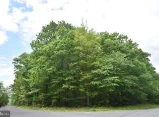 1793 Running Deer Dr, Auburn, PA 17922
