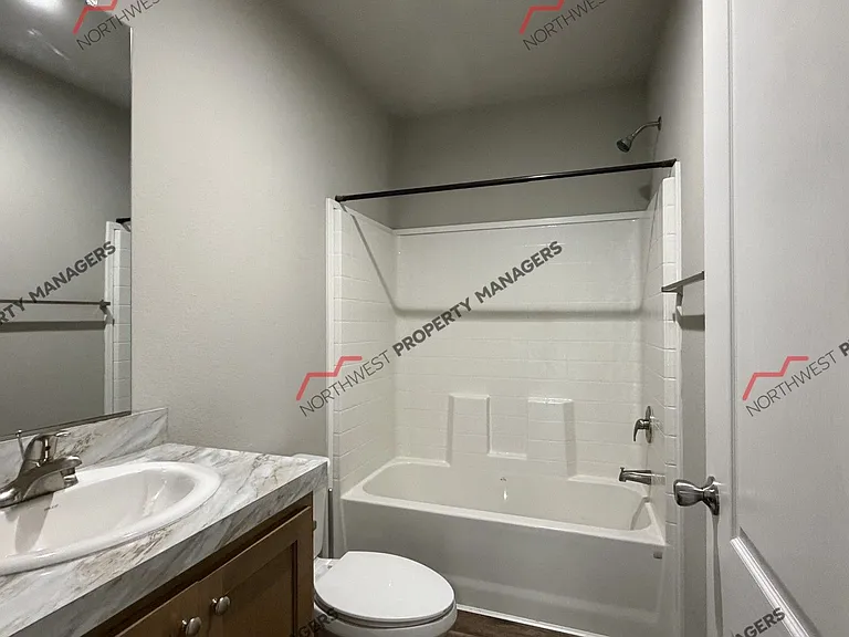 124 Valley View Dr — Photo 9