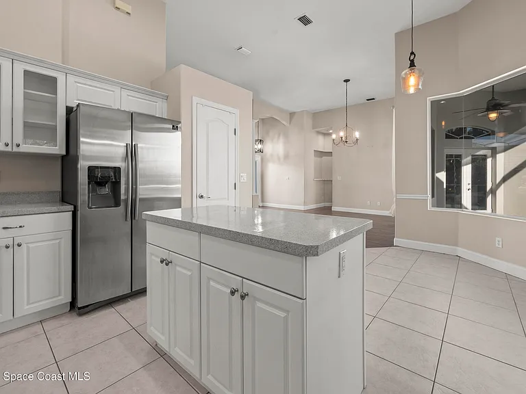 768 Harrier Ct — Photo 32