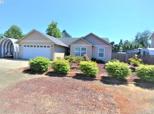 405 Waddell Ave, Amity, OR 97101