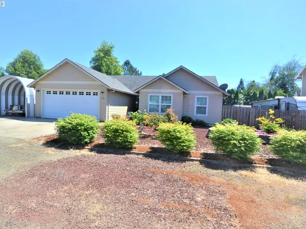 405 Waddell Ave, Amity, OR 97101