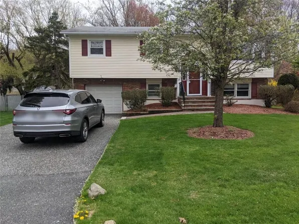 23 Cypress Road, Suffern, NY 10901