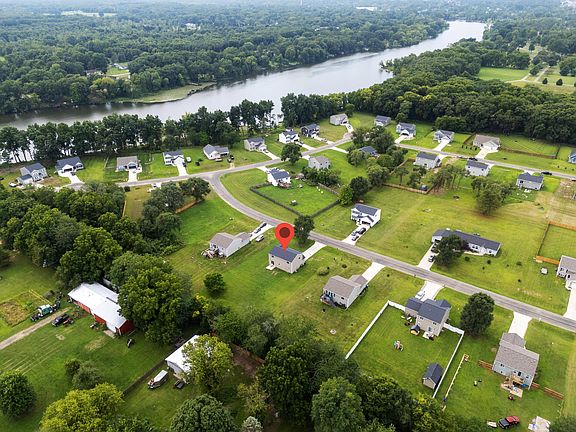 4th image of 58705 Pond View Ln