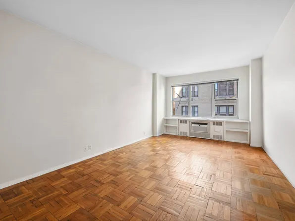 311 East 71st Street 8G image 15 of 15
