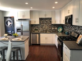 8134 Belford Ave, Los Angeles, CA 90045