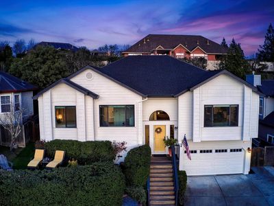 143 Village Oaks Court, Healdsburg, CA, 95448
