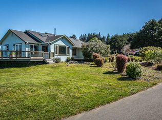 916 Vista Dr, McKinleyville, CA 95519