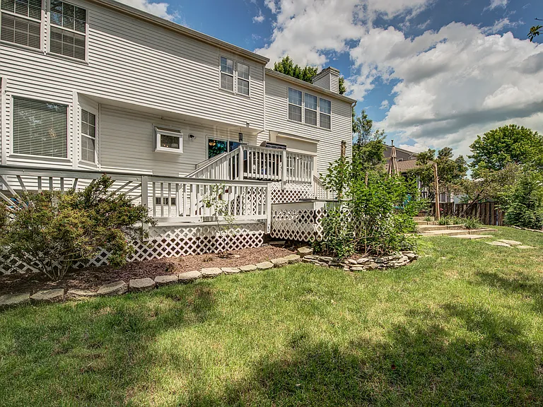 15744 Beau Ridge Dr — Photo 49