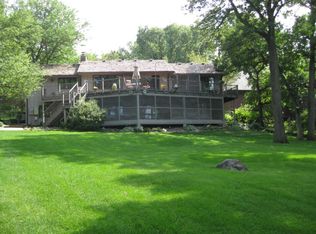 4330 Lakepoint Ct, Shoreview, MN 55126