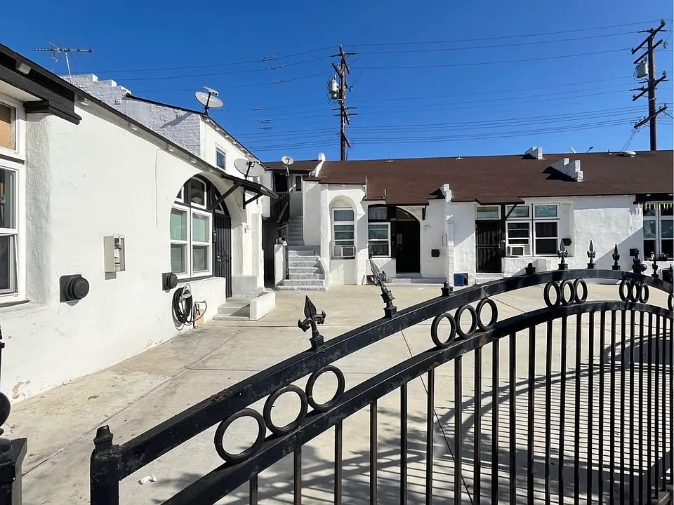 921 S Leonard Pl #3