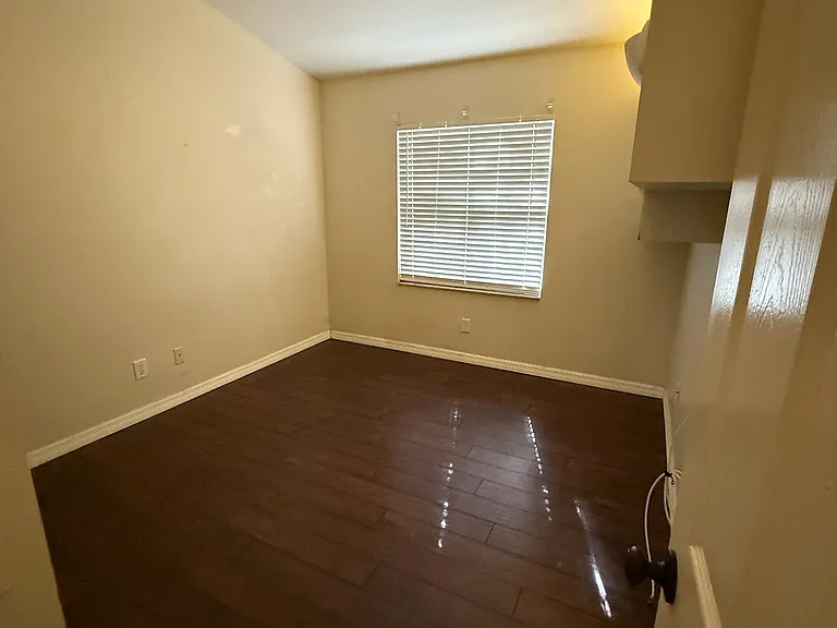 35245 Janine Dr — Photo 8