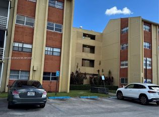 3710 NW 21st St APT 114, Lauderdale Lakes, FL 33311