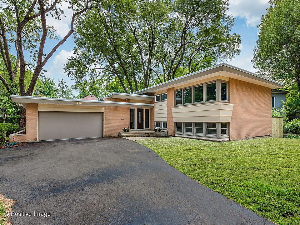 1st image of 766 Strawberry Hill Dr