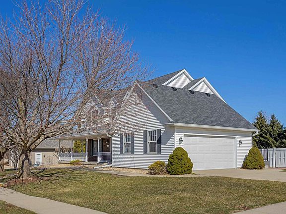 3rd image of 1006 Kadel Dr