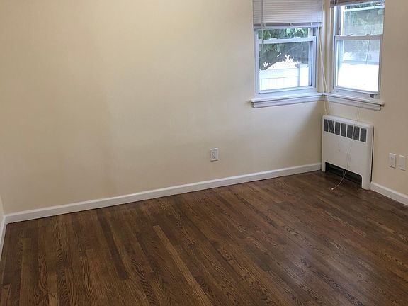 4th image of 35 Lucille Ave Floor 1