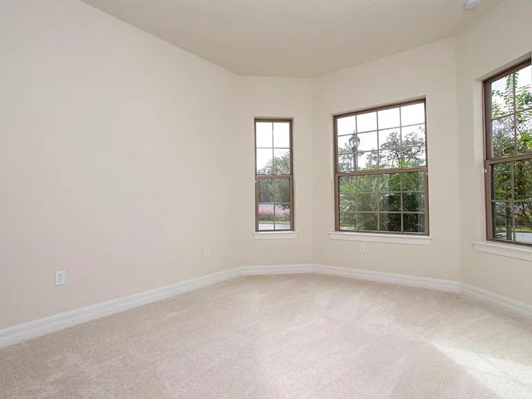 11467 Citrus Fields Pl — Photo 36