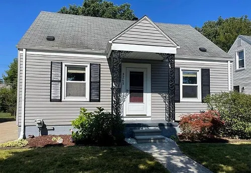 3265 Chester St Photo 1